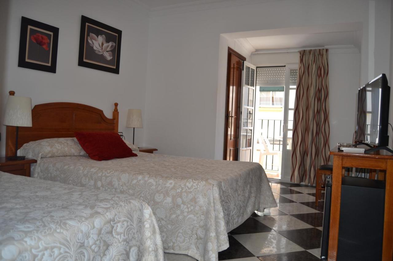Hotel Oasis Conil De La Frontera Exterior photo